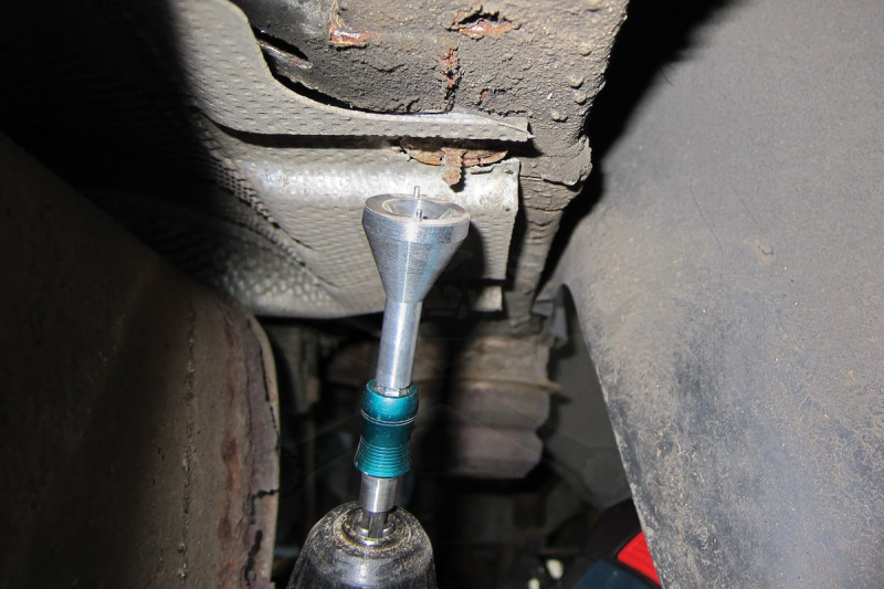 Hővédőlemez rögzítő alátéthez spec. szerszám - VAG