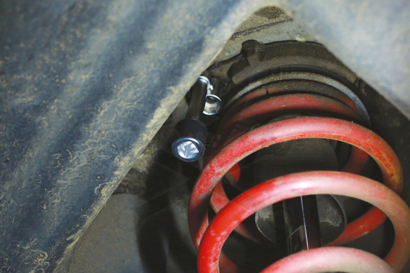 Lengéscsillapító szerelő kulcs VW spec. klt-hez 14 mm-es dugófej