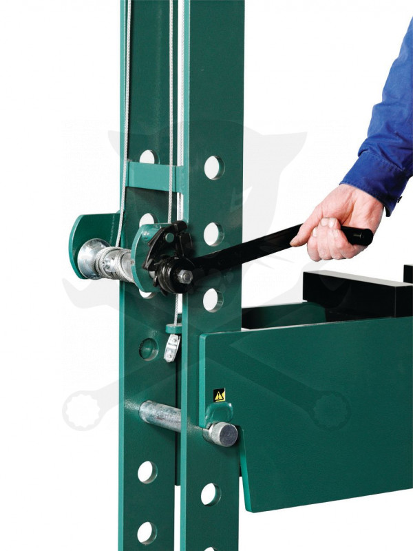 Prés 50 t hidro-pneumatilus lábpedálos - gyors dugattyú - Compac FP 50