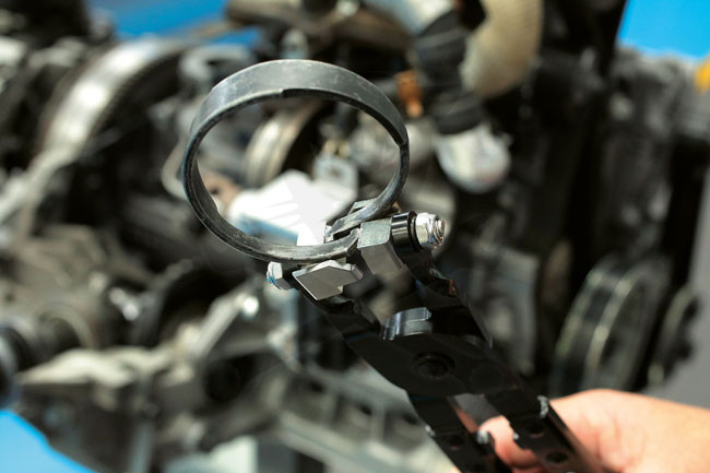 Bilincsfogó turbó csövekhez - VAG - VW, Audi, Skoda, stb.