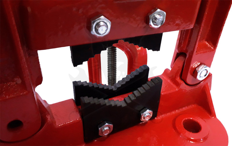 Csősatu asztali befogási méret 3"