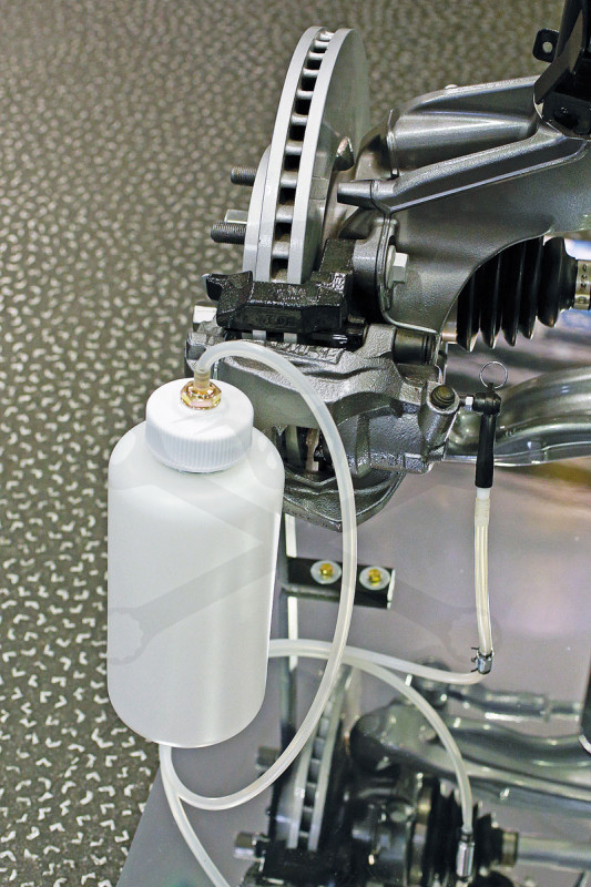 Fékfolyadékcserélő leeresztő tartály 1.5 literes - Laser