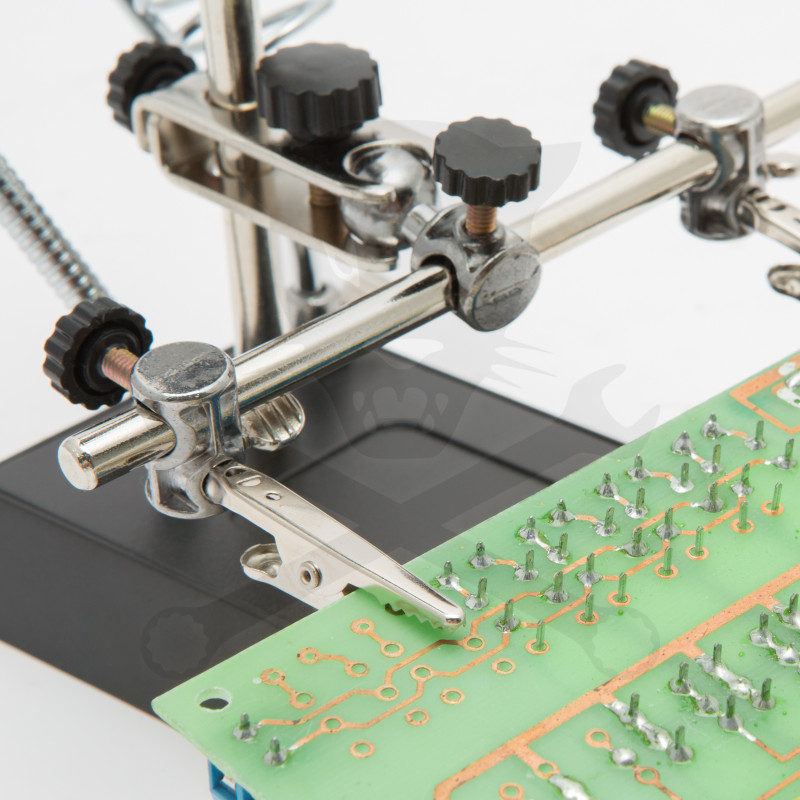 Paneltartó nagyítóval, csipeszekkel 5 LED, 360° forg. IP20,