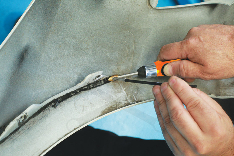 Műanyag hegesztő és műanyag elem tűzőgép készlet 2in1 -akkus- Power Tec