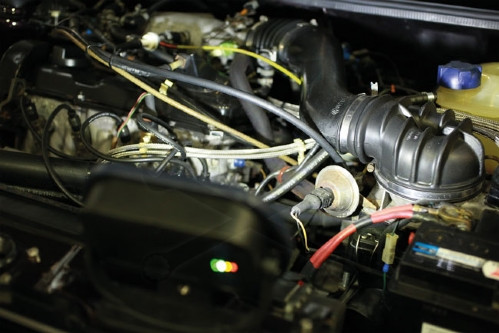 Szerelőlámpa LED-es MOTORHÁZTETŐRE 1 COB Led 10 W- akkus -TS20