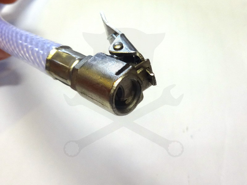 Gumiabroncs nyomásmérő - kerékfúvató 0-12 bar BGS