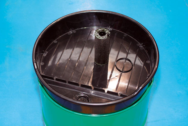 Olajleeresztő tálca 20 literes - 205 literes hordó tetejére kialakítva