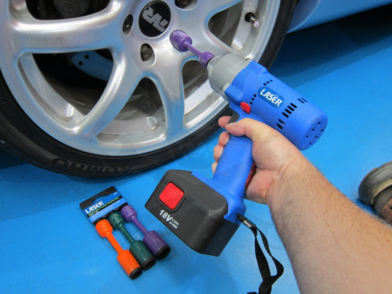 Nyomaték toldószár+ dugófej készlet108 Nm 3 db-os 17-19-21 mm színjelőlt