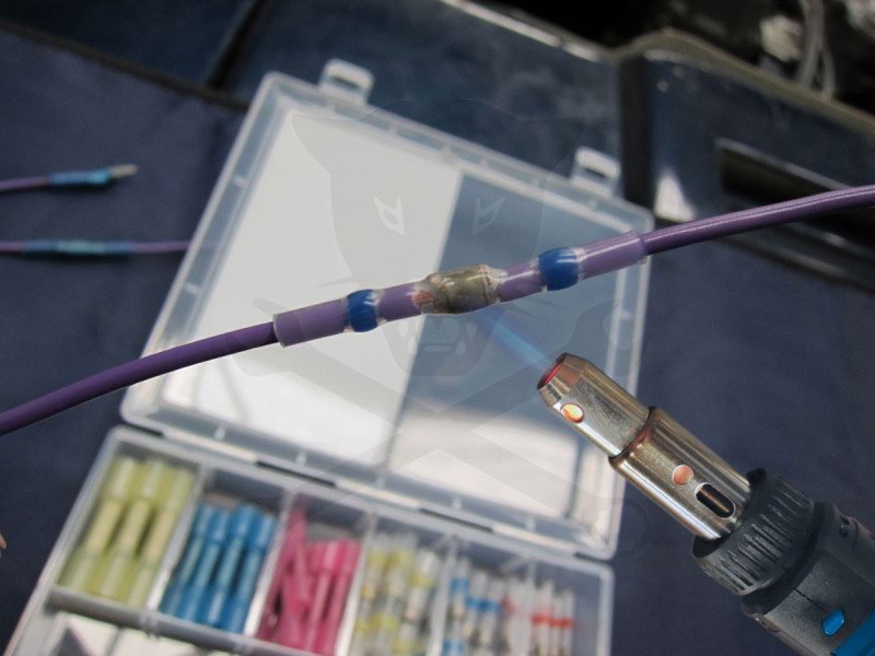 Gázmelegítő-gázzsugorító pisztoly + zsugorodó saru készlet 73 db-os