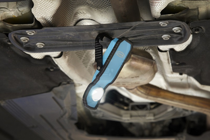 Szerelőlámpa LED 01 COB ledes Szuper fény 240 Lumen - akkus 6000K