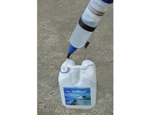 Kézi pumpa AdBlue feltöltéshez és leszíváshoz 1500 ml - Hubitools