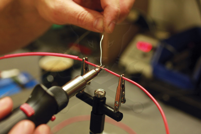 Mágneses flexibilis csipesz pár - 200 mm - "harmadik kéz"