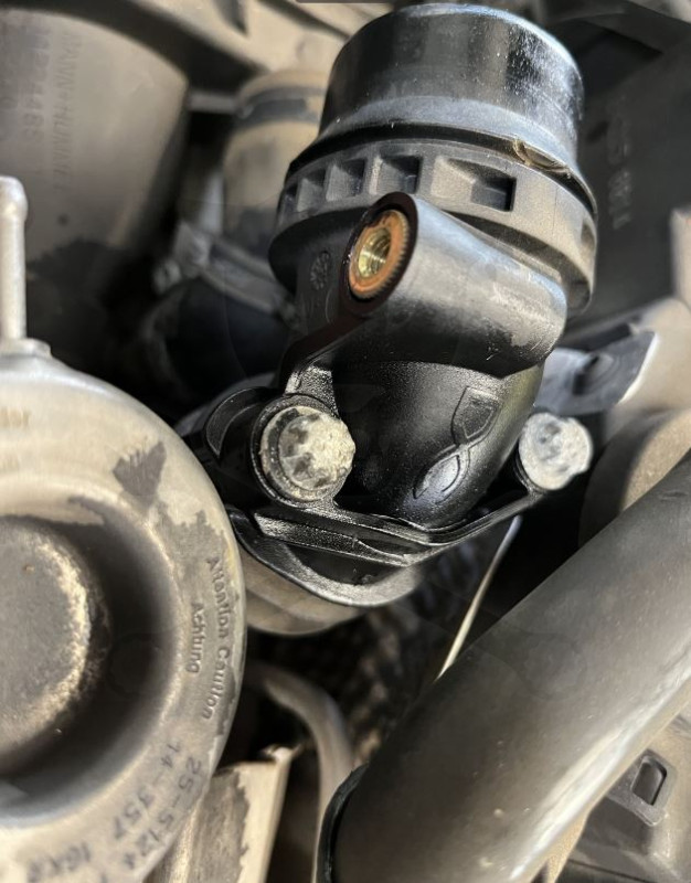 Szerelőkulcs turbó bemeneti ház 8 lapú 10 mm Belső Ribe1/4"- R9M 1.6D