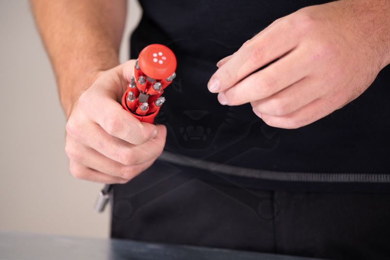 Bit készlet 12 db-os LiftUp markolatba rejtett bittartóval