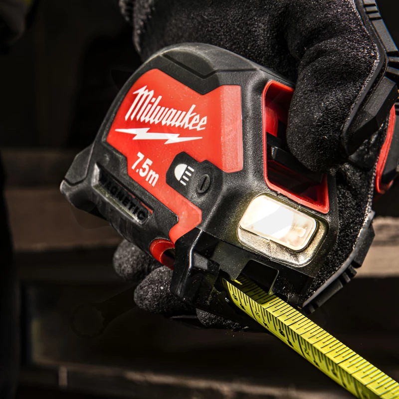 Mérőszalag 7,5 m x 30 mm gumírozott ház, LED lámpás - Milwaukee