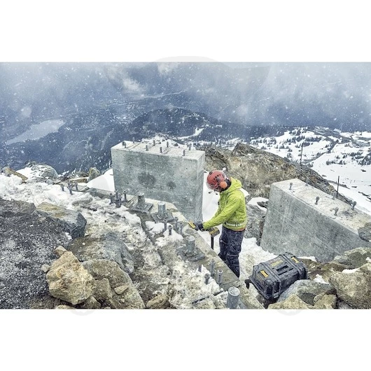 Sarokcsiszoló, akkus 54V 125 mm - DeWalt