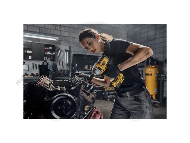 Ütvecsavarozó, akkus 18V 812 Nm 1/2" - akku nélkül - DeWalt