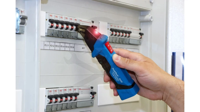 Feszültség teszter, biztosíték kereső és RCD teszter 30-250V -