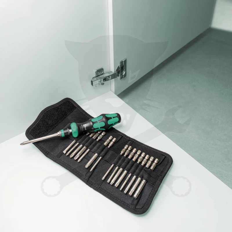 Csavarhúzó készlet 17 részes, 1/4" cserepengékkel 60 RA-R 1 - Wera